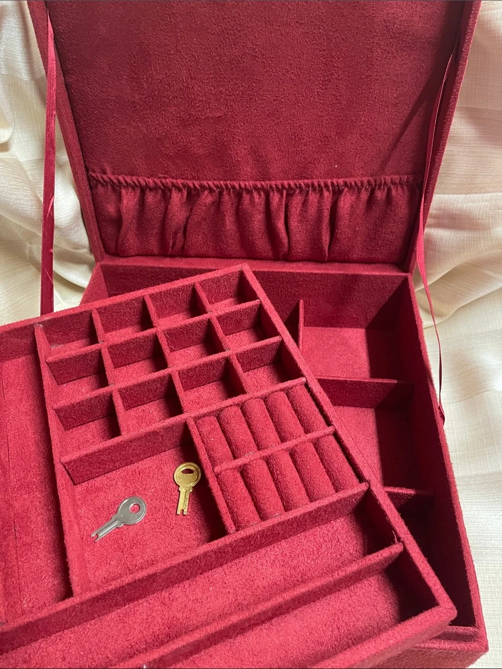 Vintage Red Jewelry Organizer Box - Classic Soft Suede Storage